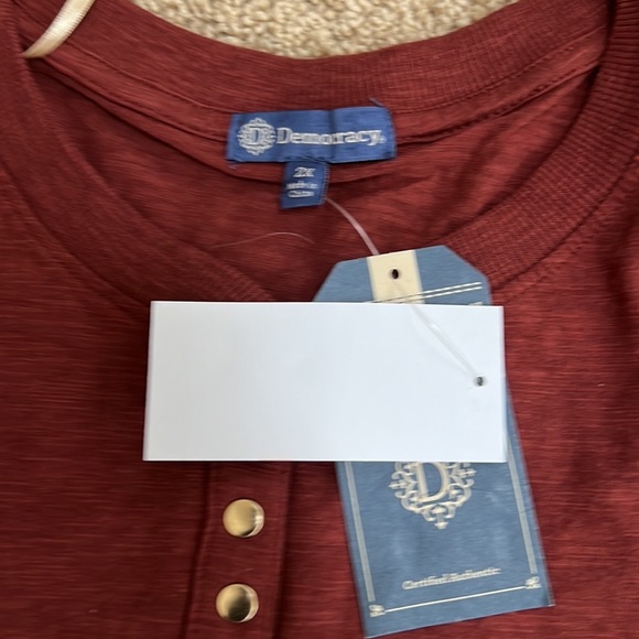 New! Democracy 2X long sleeve top. - Picture 4 of 7